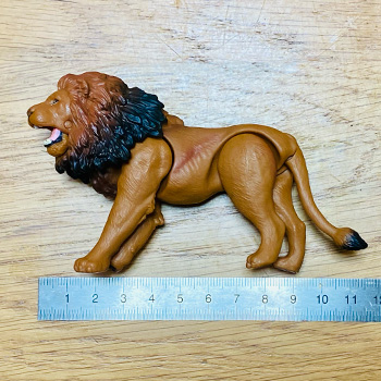 アニア_ライオン:size